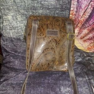 Relic Leather Crossover bag